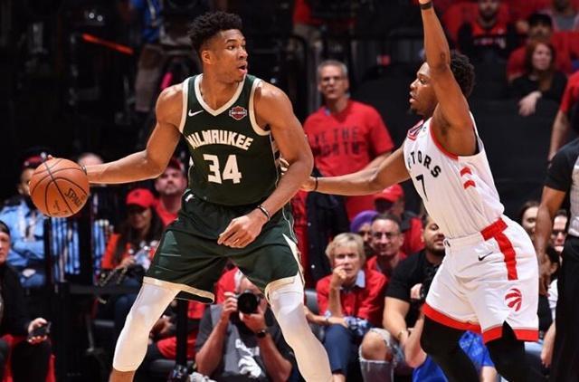 米兰体育入口-热火碾压猛龙,乔治·希尔爆发神勇的简单介绍