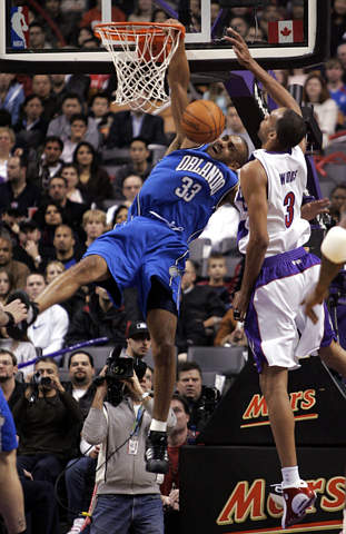 热火碾压猛龙，乔治·希尔爆发神勇的简单介绍