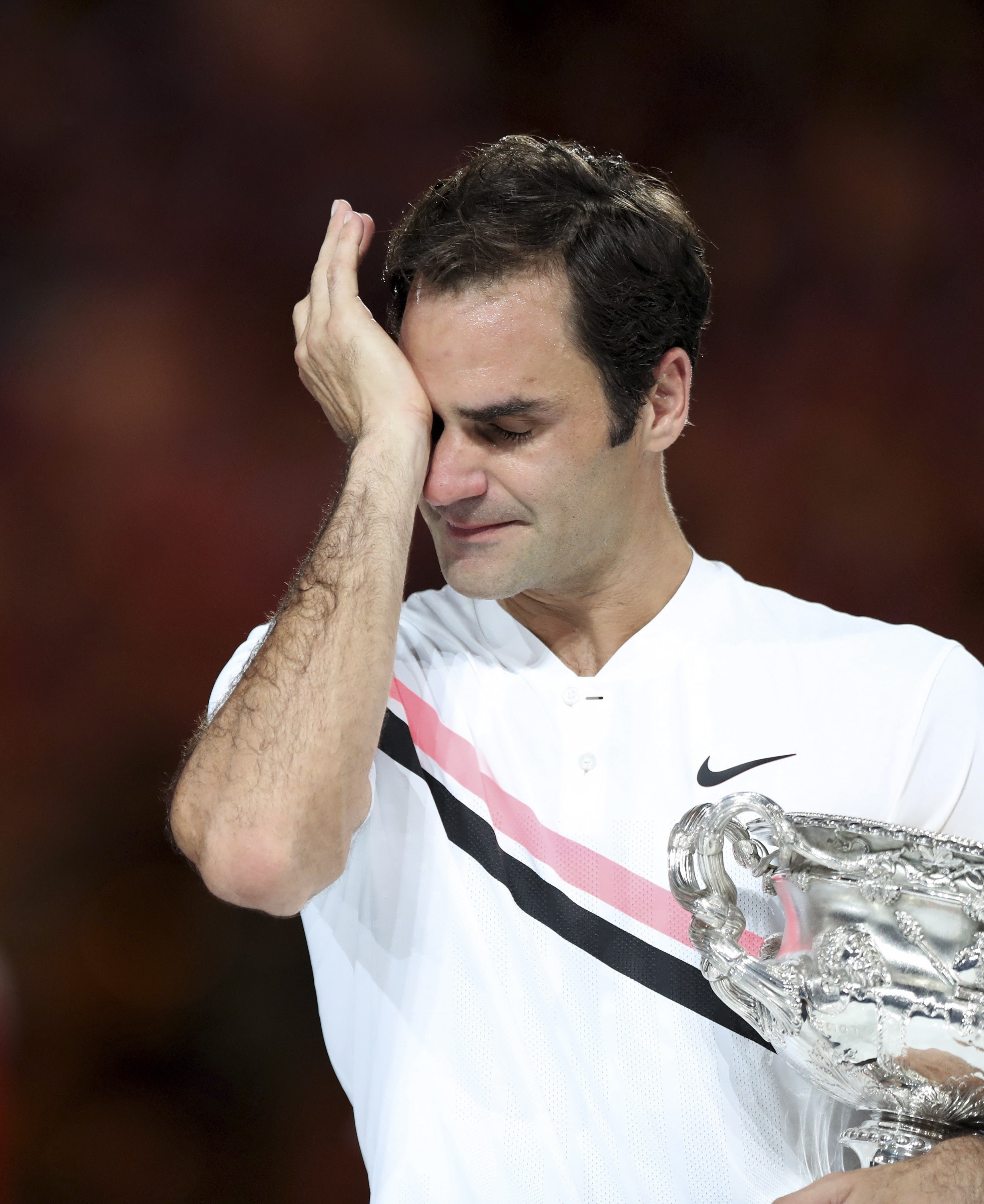 ac米兰下载-法国网球队绝杀德国网球队，费德勒惊艳世界